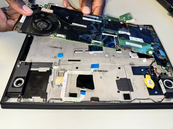 Lenovo ThinkPad X280 新品SSD cmos交換 リカバリ有 バッテリー起動しないThinkPad、CMOS 電池の交換で難なく解決