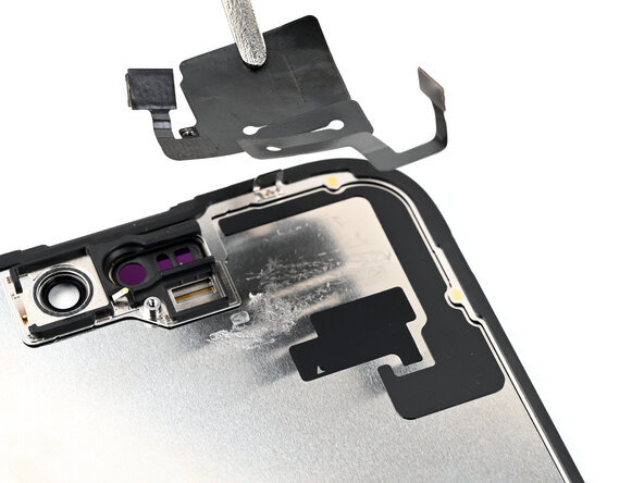 iPhone 16 Plus Screen Replacement, Remove the ambient light sensor: 23 단계, 이미지 3개 중 3개