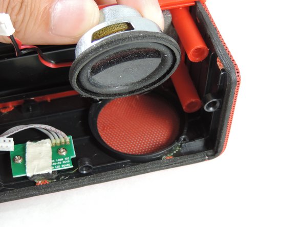 Urge Basics Soundbrick Speaker Woofer Replacement: crwdns2935265:010crwdnd2935265:03crwdnd2935265:03crwdne2935265:0