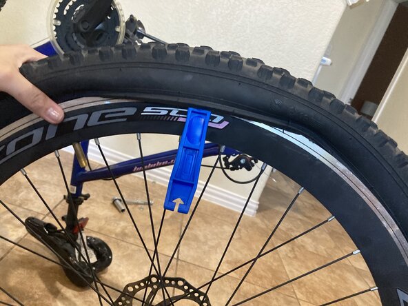 Ozone 500 Mountian Bike Rear Tire Tube Replacement: crwdns2935265:010crwdnd2935265:02crwdnd2935265:03crwdne2935265:0