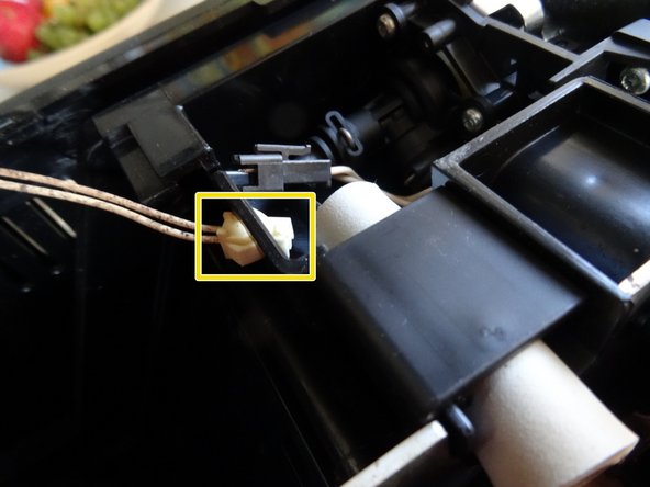 Nivona Caferomatica 770 Drainageventil tauschen: crwdns2935265:05crwdnd2935265:02crwdnd2935265:02crwdne2935265:0