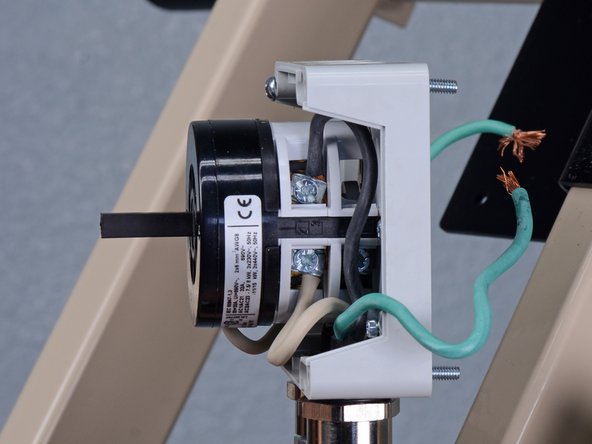 EDCO Disk Grinder 50200-HD On/Off Switch Replacement: crwdns2935265:016crwdnd2935265:02crwdnd2935265:02crwdne2935265:0