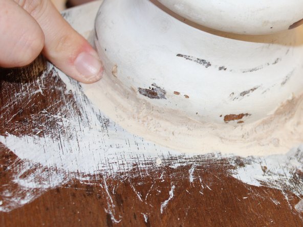 How to Repair a Table Leg With Dry Rot: crwdns2935265:08crwdnd2935265:02crwdnd2935265:02crwdne2935265:0