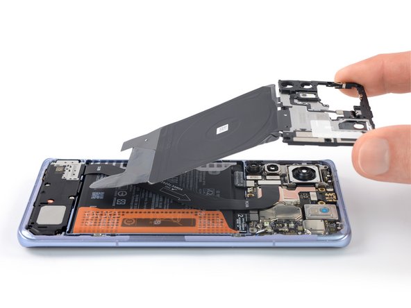 Xiaomi 12 Screen Replacement, Remove the motherboard cover: crwdns2935265:016crwdnd2935265:02crwdnd2935265:02crwdne2935265:0