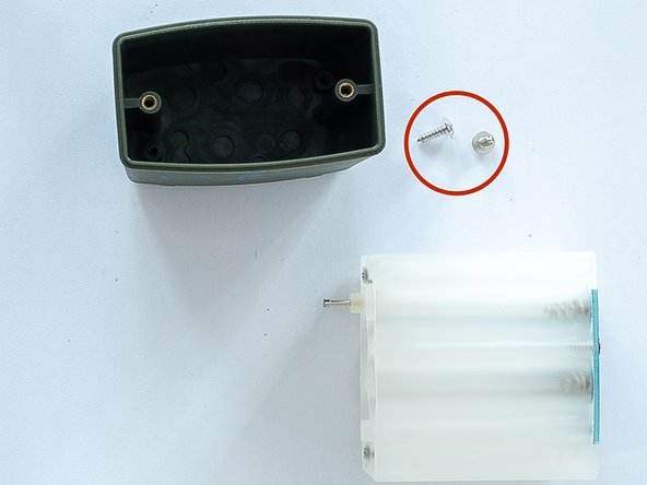 TCA PRC 152A Disassembly, Batterybloc dissasembly: crwdns2935265:012crwdnd2935265:02crwdnd2935265:03crwdne2935265:0