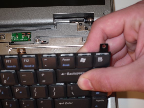 Dell Inspiron 1150 Speaker Replacement: crwdns2935265:05crwdnd2935265:02crwdnd2935265:03crwdne2935265:0