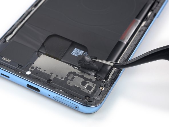 OnePlus 9 5G Screen Replacement, Peel off the tape: step 11, image 2 of 3