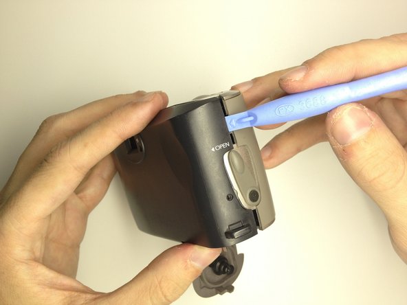 Disassembling Kodak Advantix F350 Display: crwdns2935265:05crwdnd2935265:02crwdnd2935265:02crwdne2935265:0