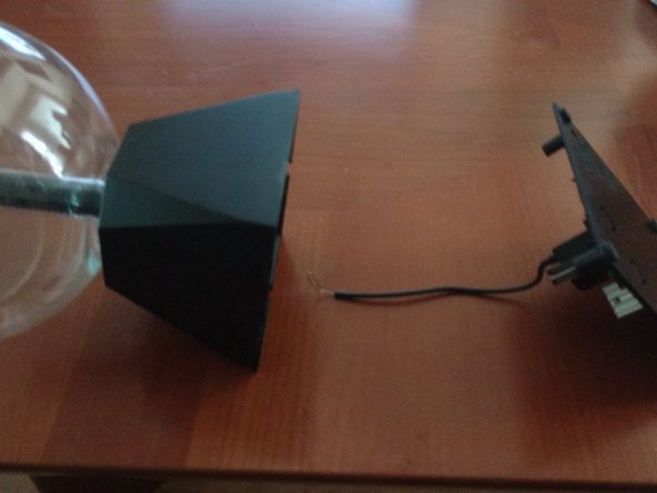 Plasma Ball Teardown, Pull the Base  Apart: crwdns2935265:03crwdnd2935265:02crwdnd2935265:03crwdne2935265:0