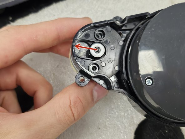 Roborock S7: Laser Distance Sensor Replacement, Remove the motor.: crwdns2935265:08crwdnd2935265:02crwdnd2935265:03crwdne2935265:0