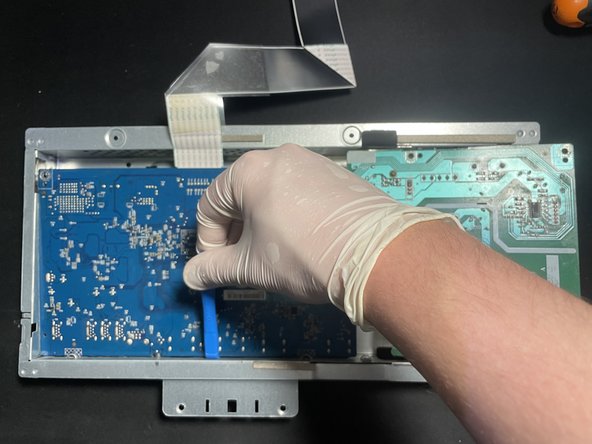 Fix Dell U2415 Flickering Display, Disassemble control unit and power supply: crwdns2935265:04crwdnd2935265:03crwdnd2935265:03crwdne2935265:0