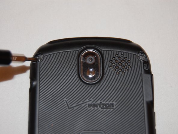 Pantech Crux Teardown: step 4, image 2 of 2