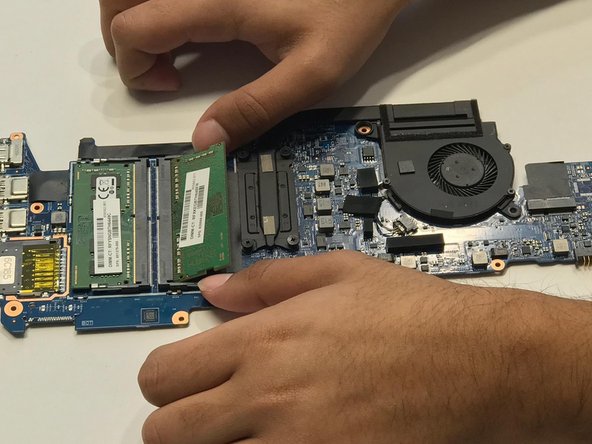 HP Pavilion x360 m3-u101dx RAM Replacement: crwdns2935265:010crwdnd2935265:03crwdnd2935265:03crwdne2935265:0