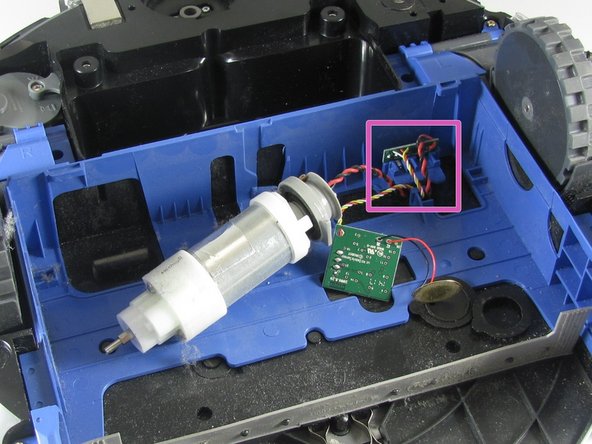 iRobot Roomba 655 Pet Series Brush Motor Replacement: crwdns2935265:08crwdnd2935265:02crwdnd2935265:02crwdne2935265:0