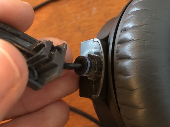How to reduce creaking plastic noises, Continued disassembly and cleaning: crwdns2935265:08crwdnd2935265:03crwdnd2935265:03crwdne2935265:0