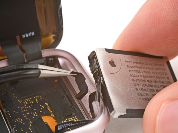 Apple Watch Series 9 (41mm) Battery Replacement: 18 단계, 이미지 2개 중 2개
