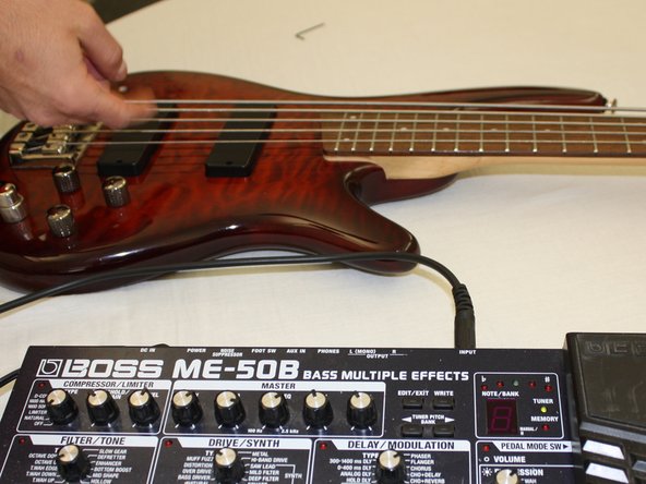 Ibanez 5 String Bass Model SR405QM Intonation Adjustment, Ibanez 5 String Bass Model SR405QM Intonation Adjustment: crwdns2935265:014crwdnd2935265:02crwdnd2935265:02crwdne2935265:0