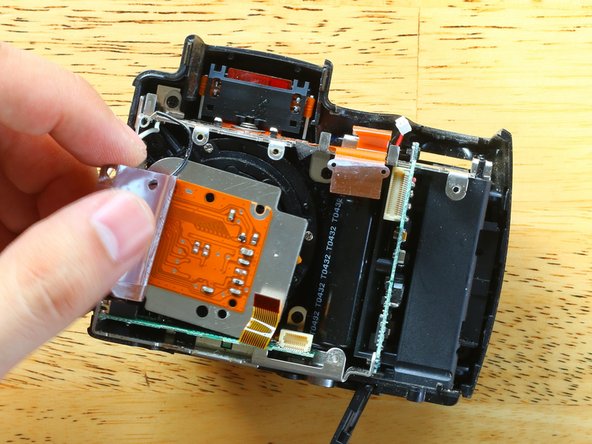 Kodak EasyShare DX7590 Teardown, CCD image sensor disassembly: crwdns2935265:017crwdnd2935265:02crwdnd2935265:03crwdne2935265:0