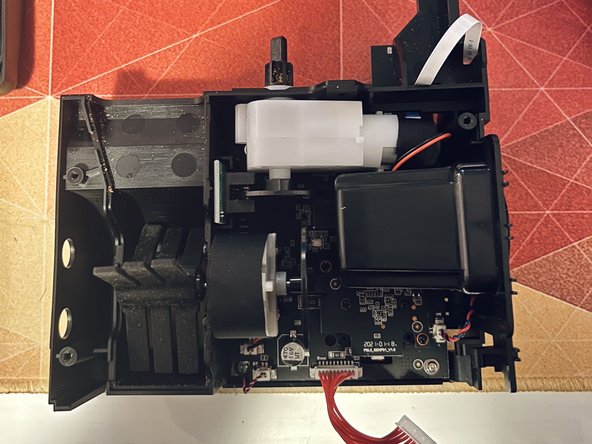 How to fix the main motor of Petcube Bites 2 Lite, Open the device core: crwdns2935265:05crwdnd2935265:03crwdnd2935265:03crwdne2935265:0