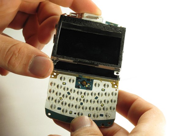 Blackberry Curve 8320 LCD Screen Replacement: crwdns2935265:010crwdnd2935265:02crwdnd2935265:03crwdne2935265:0