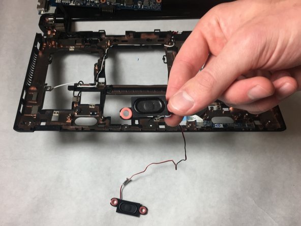 Acer Chromebook C710-2833 Speakers Replacement: stap 0, afbeelding 2 van 2