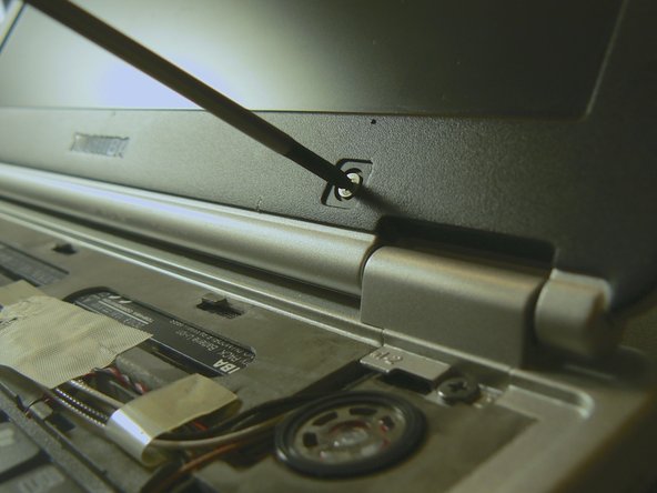 Toshiba Portege M300 LCD Replacement: crwdns2935265:06crwdnd2935265:02crwdnd2935265:02crwdne2935265:0