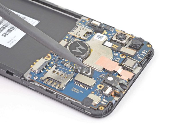 Motorola Moto E6 Plus Fingerprint Sensor Replacement, Remove the fingerprint sensor: crwdns2935265:018crwdnd2935265:02crwdnd2935265:03crwdne2935265:0