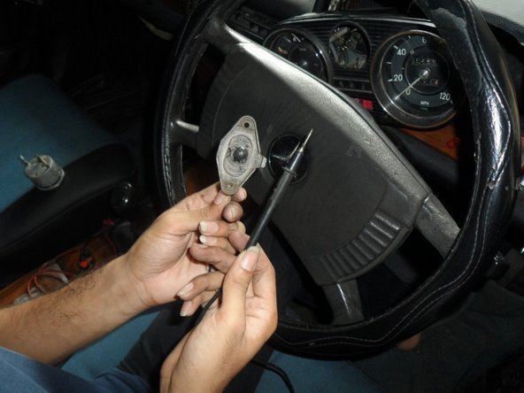 Mercedes W114/W115 Cluster Clock replacement and troubleshooting: crwdns2935265:04crwdnd2935265:02crwdnd2935265:03crwdne2935265:0