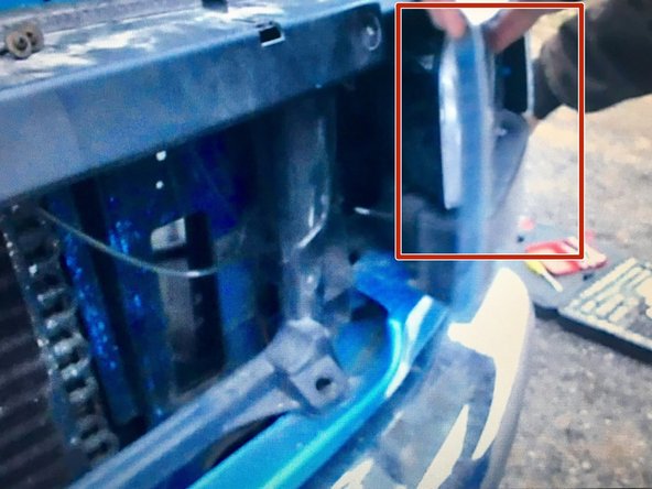 1992-1996 Ford F series-Bronco Header Panel Replacement: crwdns2935265:03crwdnd2935265:01crwdnd2935265:01crwdne2935265:0