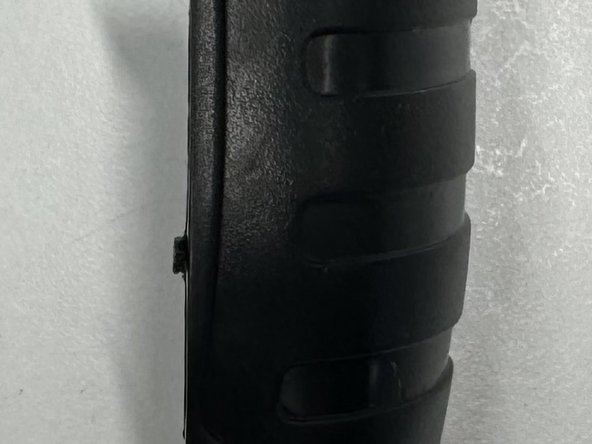 2.4ghz remote control helicopter Teardown, Seperating Back and Front plates: crwdns2935265:04crwdnd2935265:02crwdnd2935265:03crwdne2935265:0