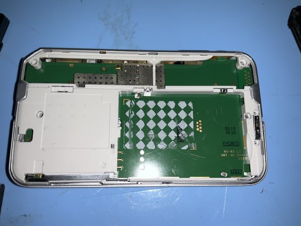 nokia N810 Teardown, Remove 2 more T5 screws: crwdns2935265:05crwdnd2935265:03crwdnd2935265:03crwdne2935265:0