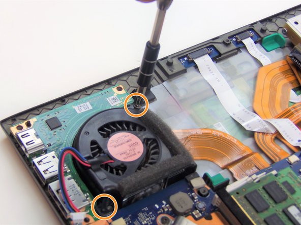 Toshiba Portege R835-P88 Cooling Fan Replacement: crwdns2935265:04crwdnd2935265:02crwdnd2935265:03crwdne2935265:0