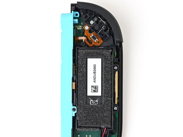 Joy-Con 2 (Left) Joystick Replacement, Install the midframe screws: crwdns2935265:044crwdnd2935265:02crwdnd2935265:02crwdne2935265:0