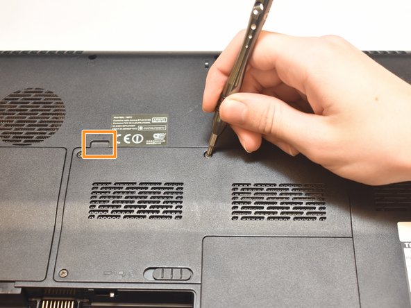 Toshiba Qosmio X505-Q860 RAM Replacement: stap 0, afbeelding 2 van 3