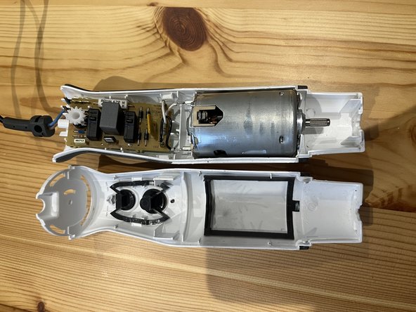 Démontage pied mixeur Moulinex Optitouch: étape 6, image 1 de 1