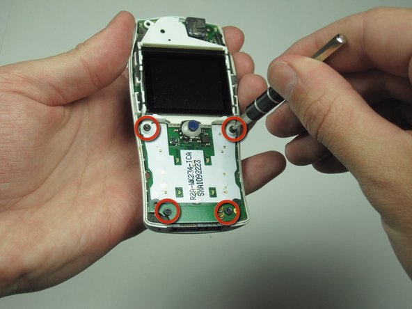 Sony Ericsson T68i Logic Board Replacement, Screen: crwdns2935265:05crwdnd2935265:02crwdnd2935265:03crwdne2935265:0