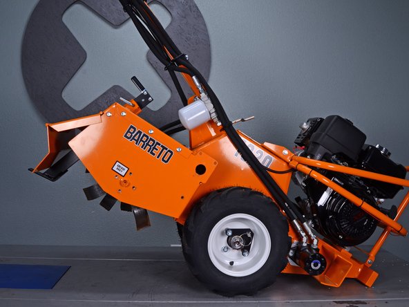 Barreto Tillers E1320HTRLR 2016 Tine Drive Motor Bearing Replacement, Tilt the tiller: crwdns2935265:09crwdnd2935265:02crwdnd2935265:02crwdne2935265:0