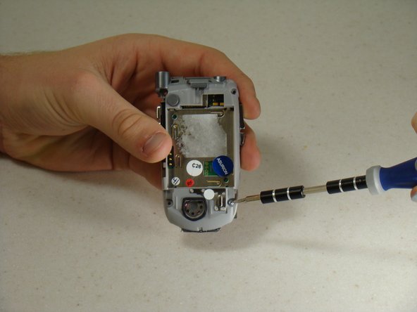 Motorola E815 Keypad Replacement: crwdns2935265:09crwdnd2935265:02crwdnd2935265:02crwdne2935265:0