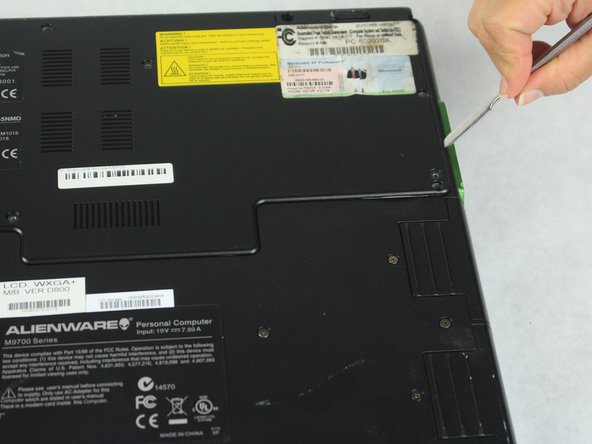 Alienware Aurora M9700 RAM Replacement: crwdns2935265:03crwdnd2935265:03crwdnd2935265:03crwdne2935265:0