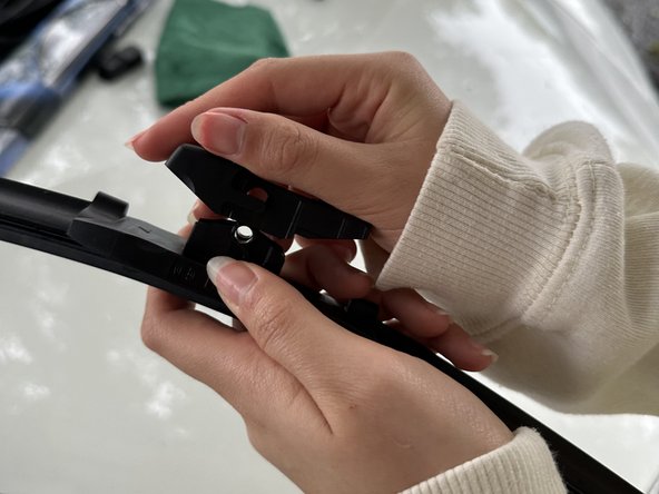 2016 Prius Windshield Wiper Replacement: crwdns2935265:05crwdnd2935265:03crwdnd2935265:03crwdne2935265:0