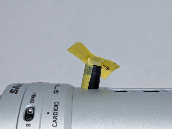 Samson G-Track Pro Teardown, Removing Mute Button: crwdns2935265:04crwdnd2935265:03crwdnd2935265:03crwdne2935265:0