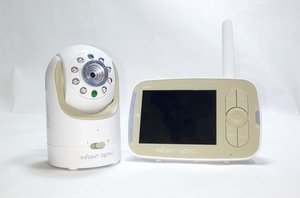 Infant optics baby monitor 2024 temperature