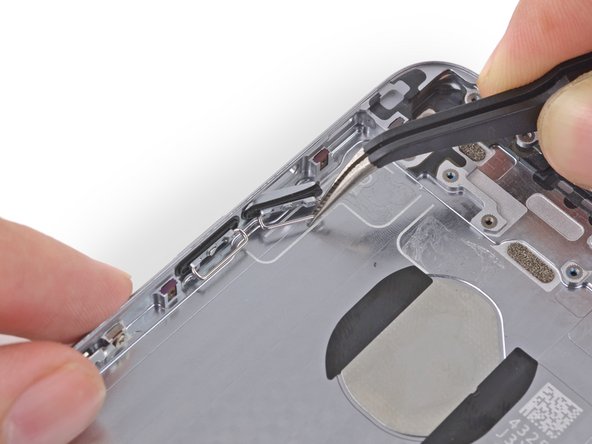 iPhone 6 Rear Case Replacement: crwdns2935265:060crwdnd2935265:02crwdnd2935265:03crwdne2935265:0