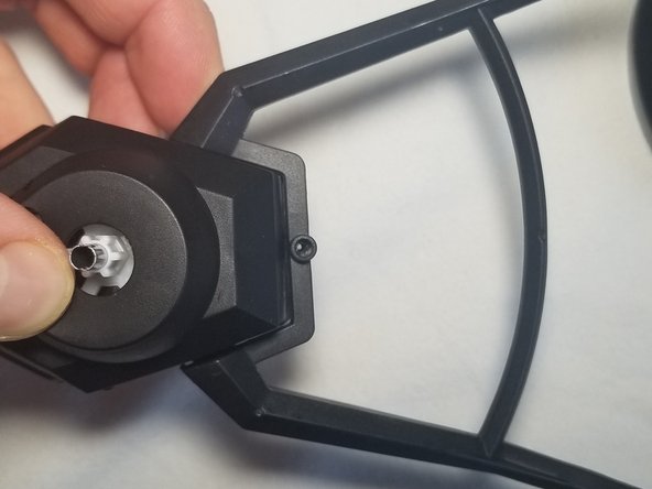 UDI U842 Quadcopter DC Motor Replacement: step 3, image 2 of 3