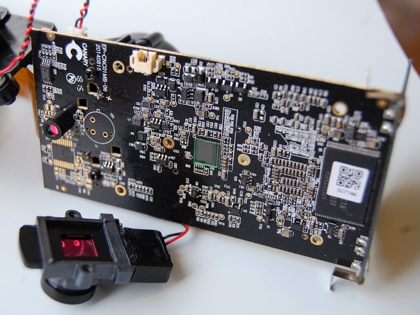 Canary  Connect (Home Internet Security Camera), What's Behind the Lens?: crwdns2935265:04crwdnd2935265:02crwdnd2935265:02crwdne2935265:0