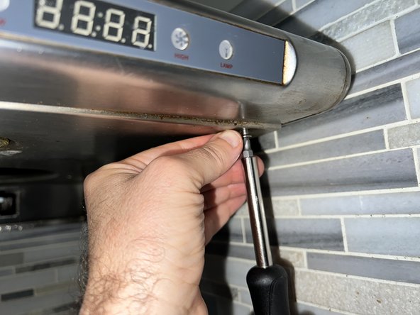 Cyclone Range Hood (Model CY3000R) Circuit Board Replacement: crwdns2935265:08crwdnd2935265:02crwdnd2935265:03crwdne2935265:0