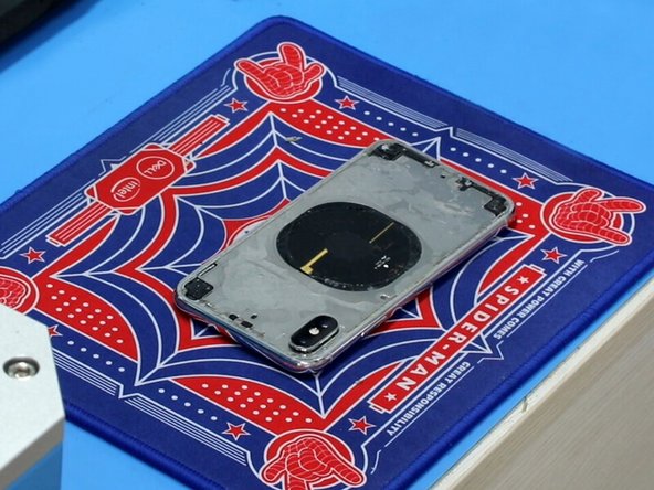 iPhone X XS XSMAX Broken Back Glass Replacement, Remove Glass And Clean Glue: crwdns2935265:03crwdnd2935265:03crwdnd2935265:03crwdne2935265:0