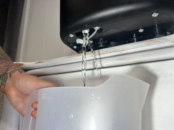 How to Descale a AGLUCKY HZB-12/H Countertop Ice Maker: crwdns2935265:010crwdnd2935265:02crwdnd2935265:02crwdne2935265:0