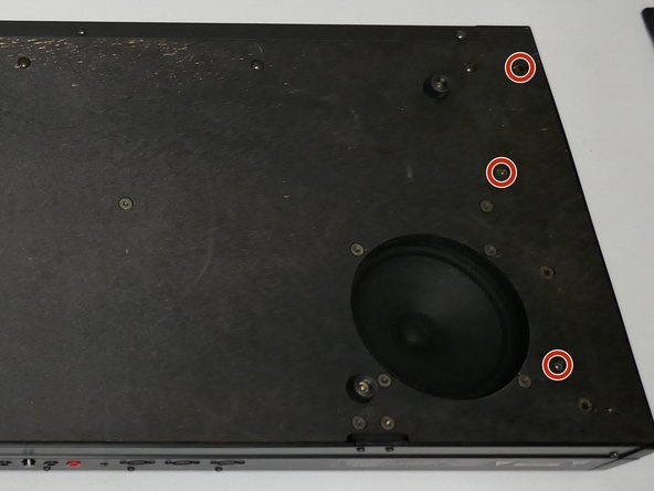 Roland KR-33 Dead Key Repair, Remove lid screws: crwdns2935265:02crwdnd2935265:03crwdnd2935265:03crwdne2935265:0