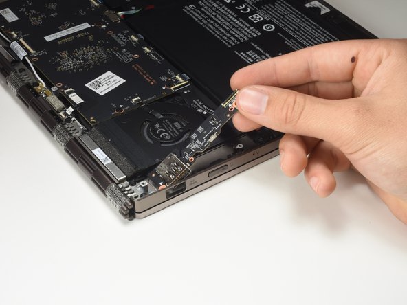 Lenovo Yoga 920-13IKB USB 3.0 Port Replacement: crwdns2935265:07crwdnd2935265:03crwdnd2935265:03crwdne2935265:0